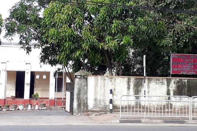 ගල්කිස්ස අධිකරණ භූමියේ තිබී ගිනිඅවියක් සොයාගනී