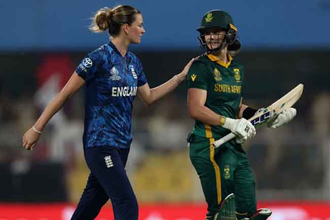 දකුණු අප්රිකාවෙන් එංගලන්තයට වාර්තාගත ඉලක්කයක්