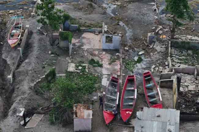 මෙලිසා කැරිබියානු දූපත් වනසයි මෙලිසා කැරිබියානු දූපත් වනසයි