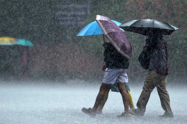 ප්‍රදේශ කිහිපයකට ගිගුරුම් සහිත වැසි