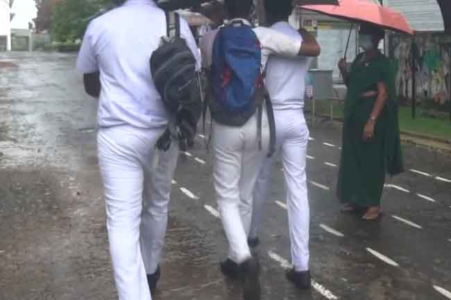 පාසල් අධ්‍යාපනයෙන් පසු වෘත්තීය අධ්‍යාපනයට යන සිසුන්ට තොරතුරු ගන්න ක්ෂණික ඇමතුම් සේවාවක්