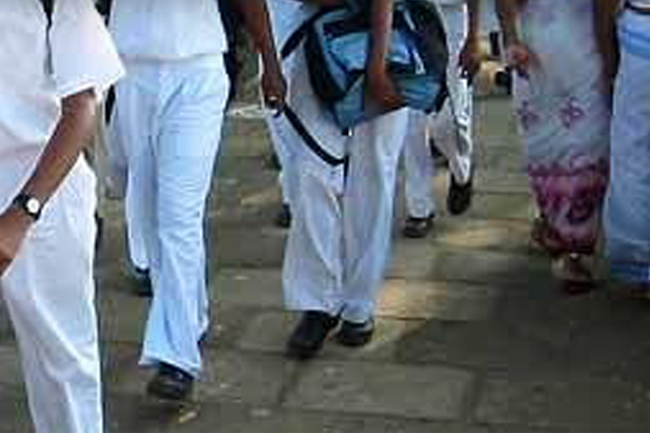 දින 4ක් තුළ 1818ට පැමිණිලි 800ක්