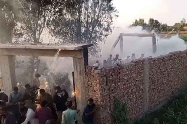 පාකිස්තානයේ ගිනිකෙළි කම්හලක පිපිරීමකින් සිව්දෙනෙකු මරුට