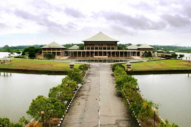 පාර්ලිමේන්තු විශ්‍රාම වැටුප් පනත ඉවත්කිරීමට  කැබිනට් අනුමැතිය