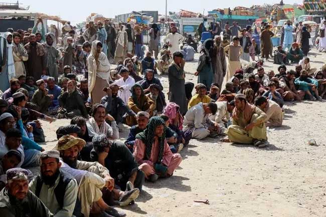 පාකිස්තානයේ සිටින ඇෆ්ගන් සරණාගතයින් අත්අඩංගුවට ගැනීම් ඉහළට