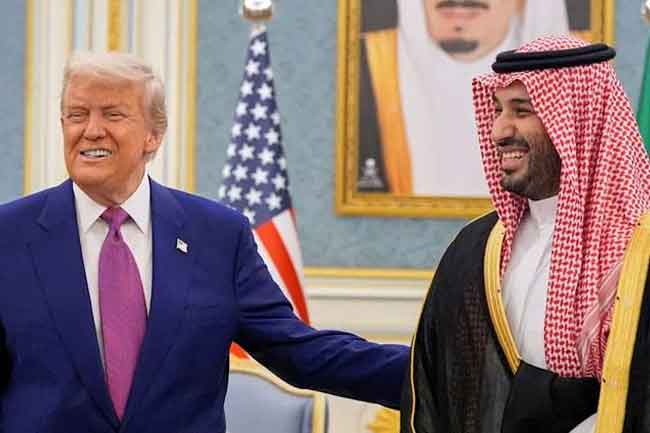 සෞදි ඔටුන්න හිමි සල්මාන් කුමරු ධවල මන්දිරයේ සංචාරයක