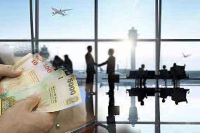 රට රැකියා පෙන්වා මුදල් ගැරූ දෙදෙනෙකු අත්අඩංගුවට