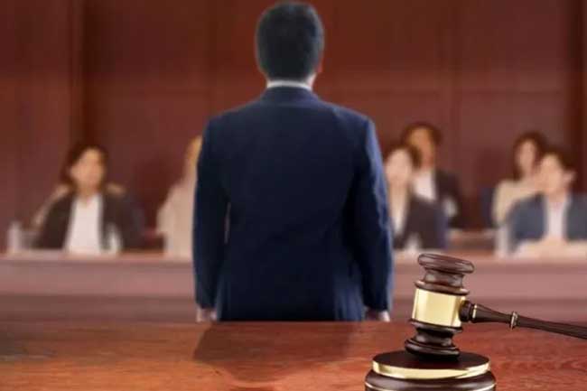 ජනාධිපති නීතිඥවරු හතරදෙනෙක් දිවුරුම් දෙති