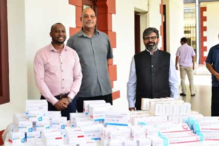 සීෂෙල්ස් රාජ්‍යට ටොන් 03ක ඖෂධ ආධාර