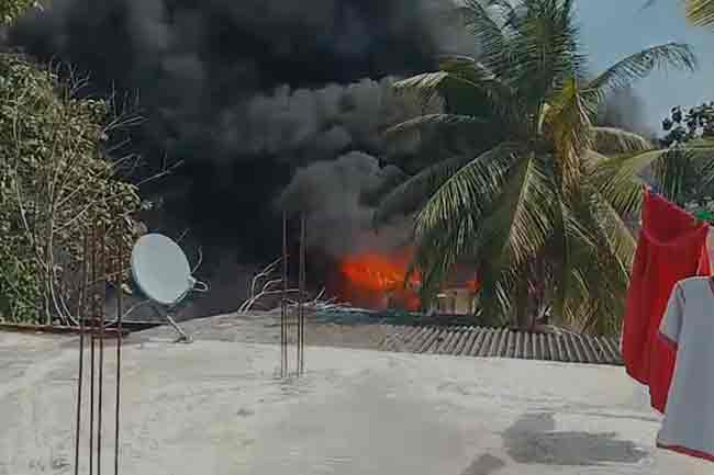 පානදුර හිරණ ප්‍රදේශයේ ගින්නක්