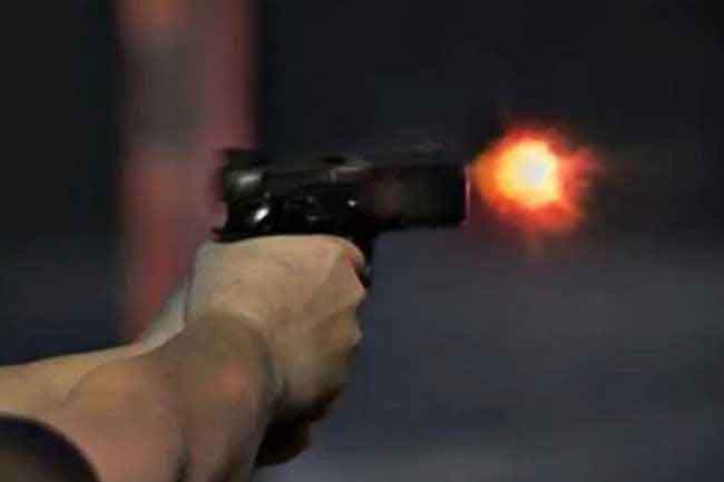 යේමනයේ ආණ්ඩුකාරවරයෙකු ඉලක්ක කර වෙඩි ප්‍රහාරයක් - 5ක් මරුට