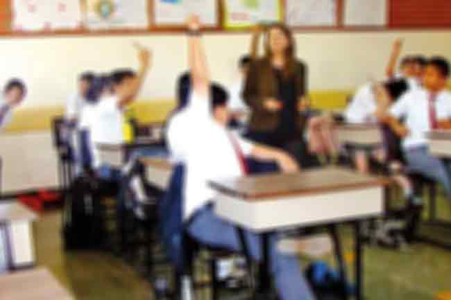 අයහපත් කාලගුණය නිසා  ජාත්‍යන්තර පාසල් වසා තැබීමටත් උපදෙස් 