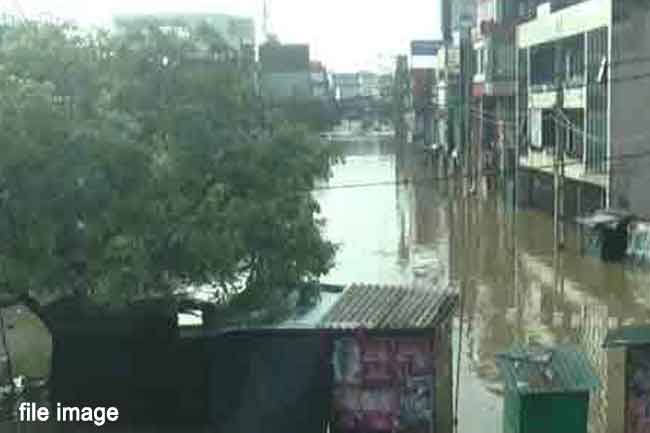 අත්තනගලු ඔය ආශ්‍රිත ප්‍රදේශවලට අධික වැසි