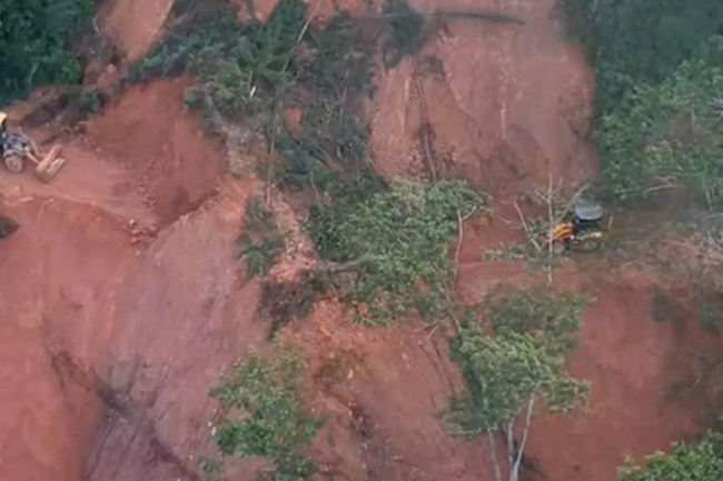 ආපදා මරණ 334ක් - අතුරුදන් 370ක් - වැඩිම මරණ මහනුවරින්