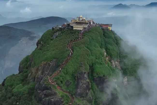 ශ්‍රීපාද මළුවේ කිසිදු නායයෑමක් සිදුව නොමැත