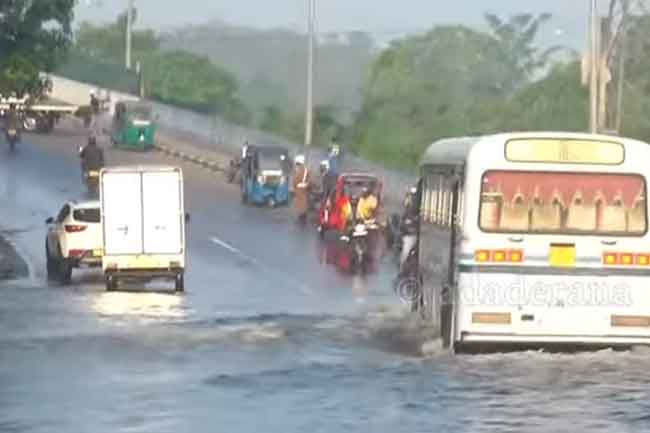 දක්ෂිණ අධිවේගී මාර්ගයේ අතුරුගිරිය පිවිසුම විවෘත කෙරේ