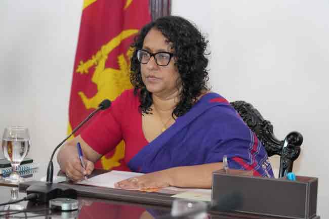 ආපදා නිසා ගොඩගැසුණු කසළ ඉවත් කර පිරිසිදු කිරීම් කඩිනමින්