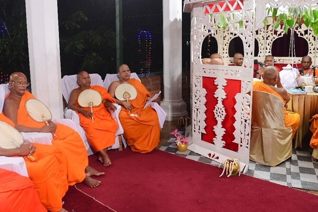 ලක්වාසී ජනතාවට සෙත්පතා කිරිවෙහෙරේ දී සර්වරාත්‍රික පිරිත් දේශනාවක්