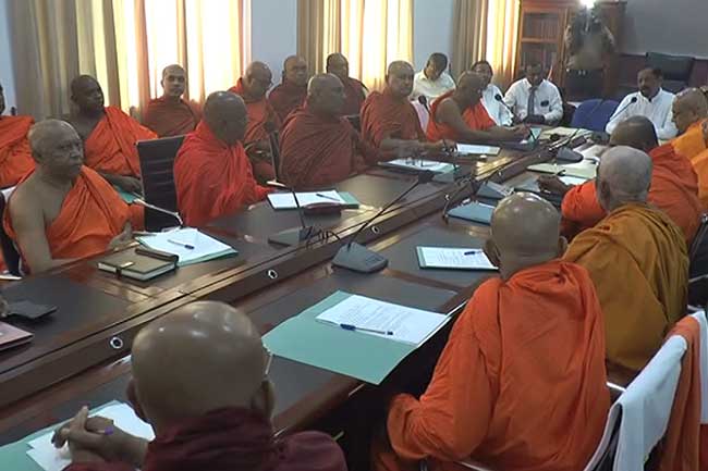 බුද්ධශාසන සභාව රැස්වෙයි