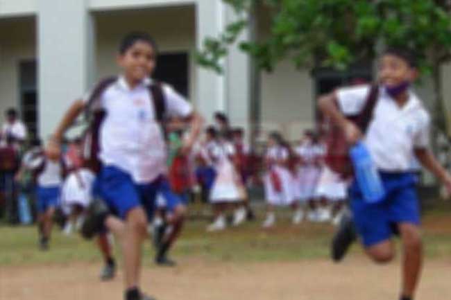 06 ශ්‍රේණියට සිසුන් ඇතුළත් කිරීම ගැන අධ්‍යාපන අමාත්‍යාංශයෙන් නිවේදනයක්