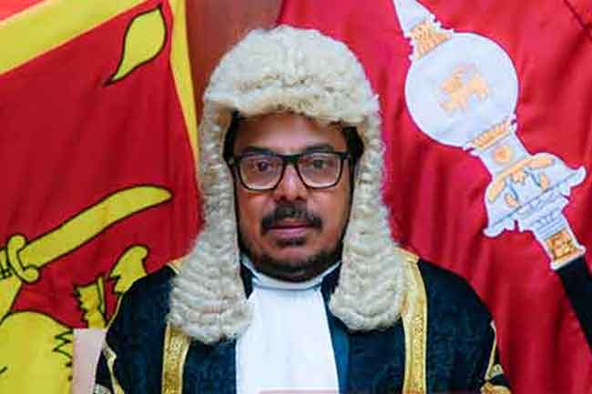 හිටපු කථානායක පා.ම. අශෝක රන්වල රිය අනතුරකට ලක්වෙයි