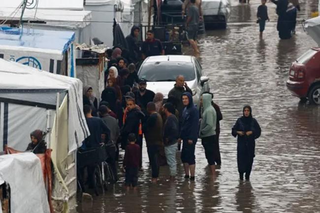 ගාසා තීරයේ පුද්ගලයින් ලක්ෂ 08ක් ගංවතුරෙන් පීඩාවට