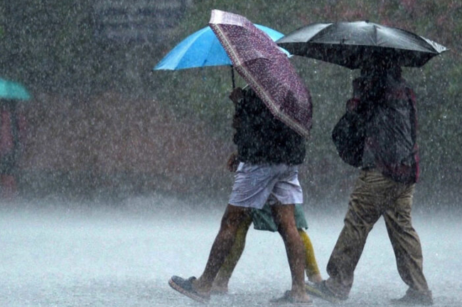 ප්‍රදේශ කිහිපයකට වැසි