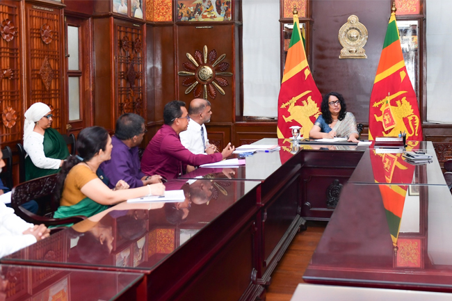 රාජ්‍ය භාෂා පරිවර්තක සේවයේ වැටුප් ගැටලුව අගමැතිනියගේ අවධානයට