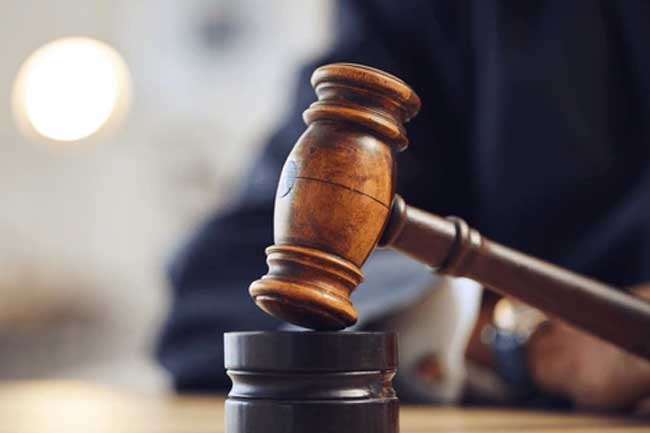 පොලීසියට එරෙහිව මූලික අයිතිවාසිකම් පෙත්සම් නඩු තීන්දුවක් 