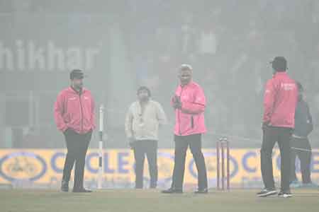 ඉන්දියා - දකුණු අප්‍රිකා තරගයට මීදුමෙන් බාධා