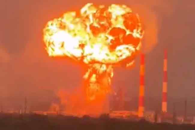 රුසියානු වරායකට ඩ්‍රෝන ප්‍රහාරයක් – තිදෙනෙකු මරුට