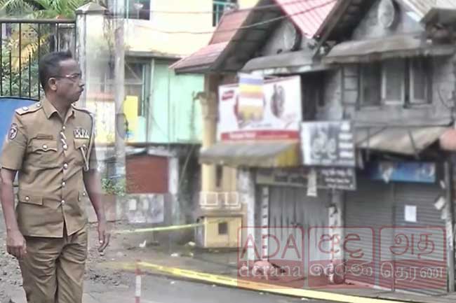 නාය අවදානමක් හේතුවෙන් පුස්සැල්ලාවේ වෙළෙඳසැල් හතක් වසා දැමේ