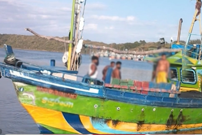 ධීවරයින් 5ක් එක්ක  යාත්‍රාවක් අතුරුදන්