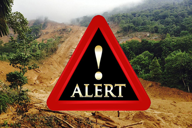 මහනුවරට හා නුවරඑළිය  තවදුරටත් නායයෑමේ රතු නිවේදන