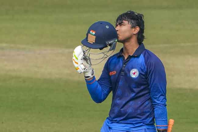 සූර්යවංශිගෙන් තවත් වාර්තාගත ශතකයක්