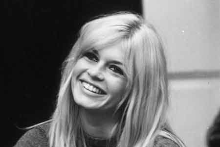 ප්‍රංශ සිනමාවේ පුරාවෘත්තයක් වූ බ්‍රිජට් බාඩෝ අභාවප්‍රාප්ත වෙයි