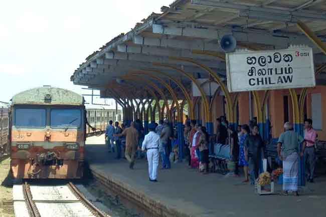 කොළඹ කොටුව සිට හලාවත දක්වා දුම්රිය ධාවනය අද සිට යළි ඇරඹෙයි