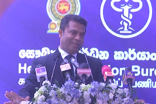 ඇමතිගෙන් ජනමාධ්‍යයට රතු එළියක්