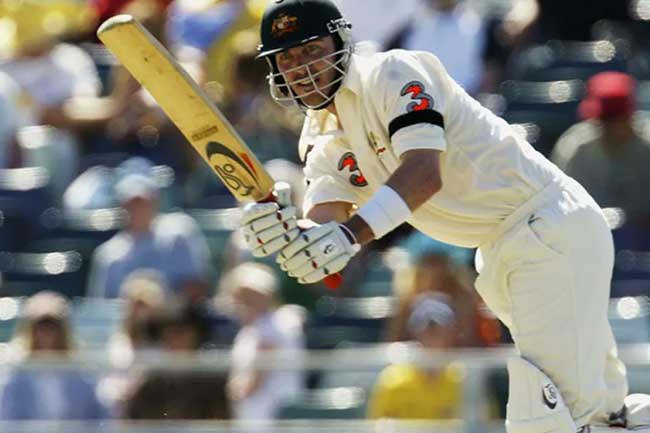 ඔස්ට්‍රේලියානු හිටපු සුපිරි ක්‍රිකට් ක්‍රීඩකයෙකු රෝහල් ගත කෙරේ