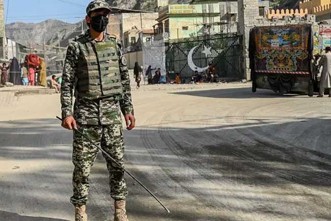 තලේබාන් සංවිධානයෙන් පාකිස්තානයට දොස්