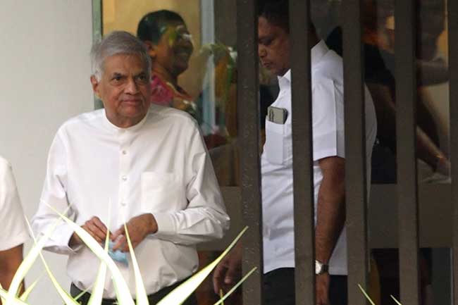 එජාප - සජබ ඉදිරි සාකච්ඡා ගැන එජාප කෘත්‍යාධිකාරී මණ්ඩලයේදී විශේෂ තීරණයක් 