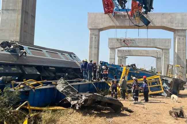 තායිලන්තයේ දුම්රිය අනතුරින් මියගිය පිරිස 28 දක්වා ඉහළට