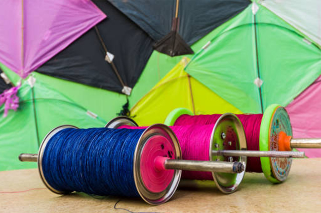 ඉන්දියාවේ මහජනයාට මරු කැඳවන සරුංගල් නූල්