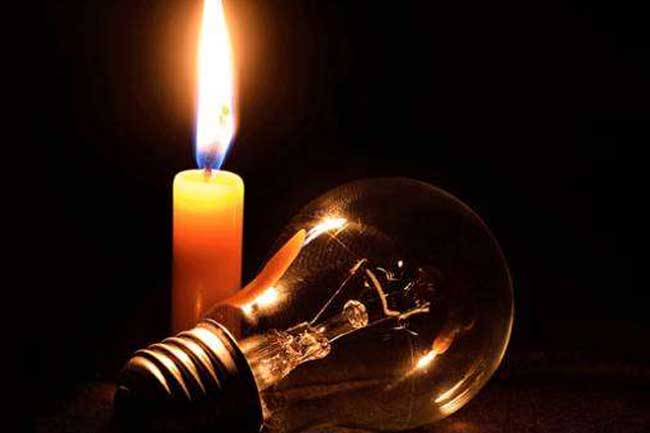 ප්‍රදේශ කිහිපයකට ඇණහිට තිබූ විදුලිය සැපයුම යථා තත්ත්වයට 