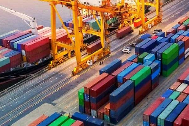 ආනයනික ලුණු අඩංගු බහාලුම් 1000කට  වැඩි සංඛ්‍යාවක් වරායේ සිරවී මාස 6ක්