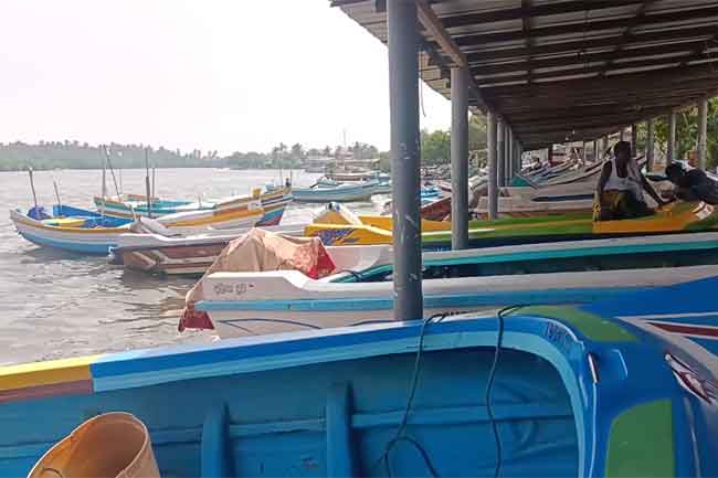 හලාවතින් මුහුදු ගිය ධීවරයින් දෙදෙනෙකු අතුරුදන්