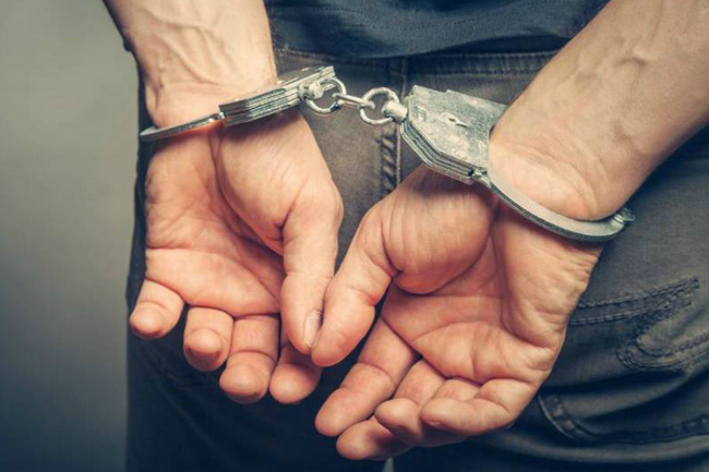 විදෙස්ගත අපරාධකරුවෙකුගේ සමීපතමයෙකු මාට්ටු