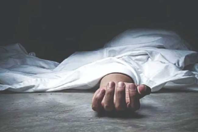 විදුලිසැරවැදී අයෙක් මරුට