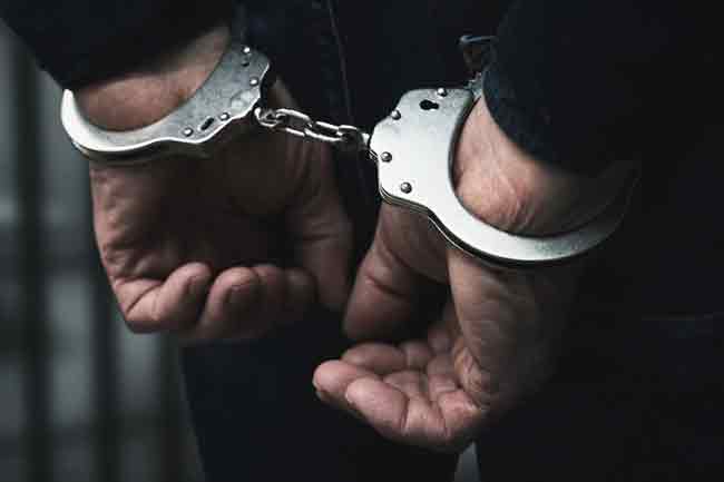 ගිනිඅවියක් සමග සැකකරුවෙකු අත්අඩංගුවට