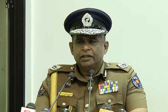 පොලිස් නිලධාරින් 32,000කගේ හිඟයක්